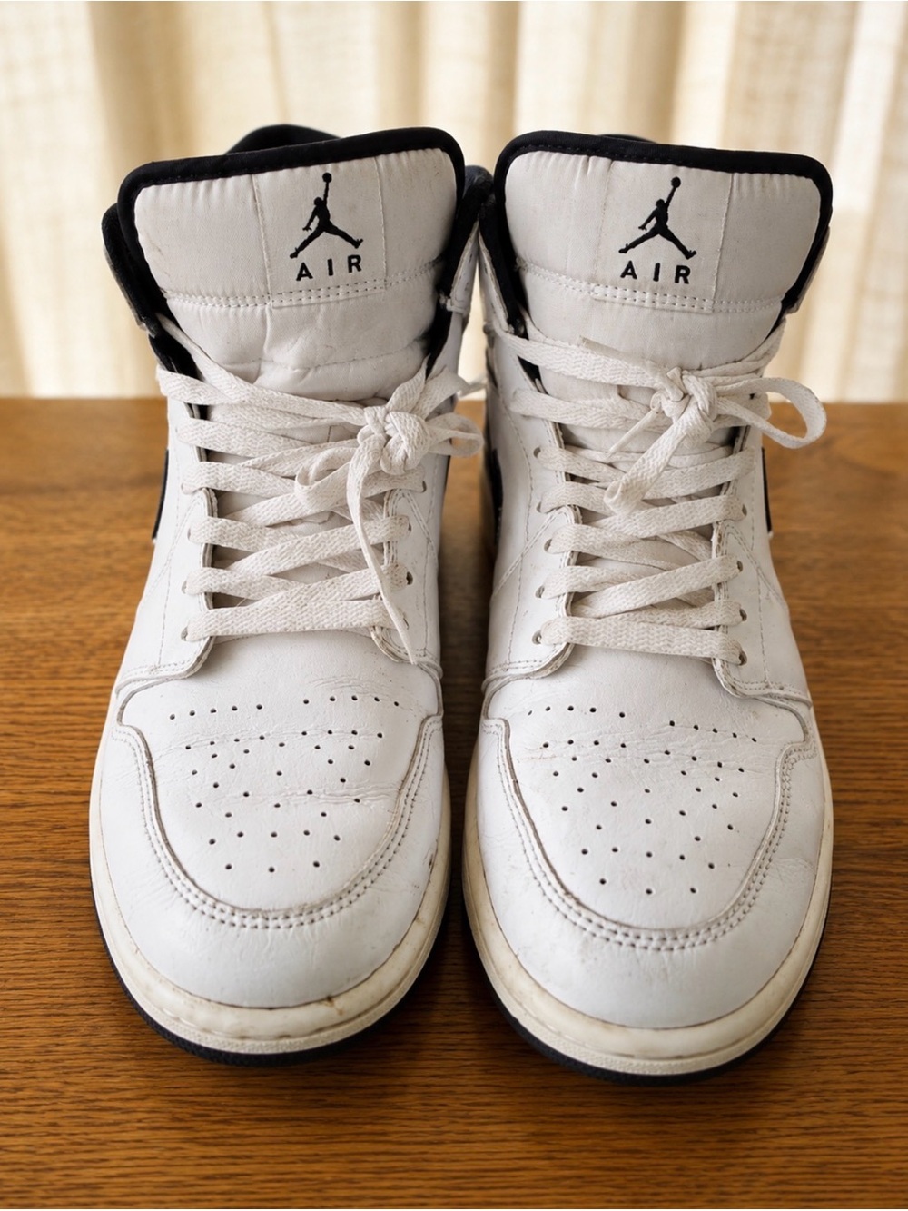 Air Jordan 1 Mid “Reverse Panda” / “White Black size 12 good condition